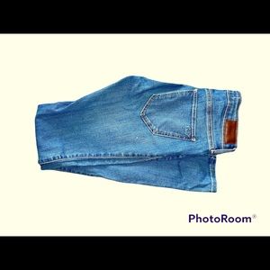 Like new jeans by Hollister.  Size 5Long